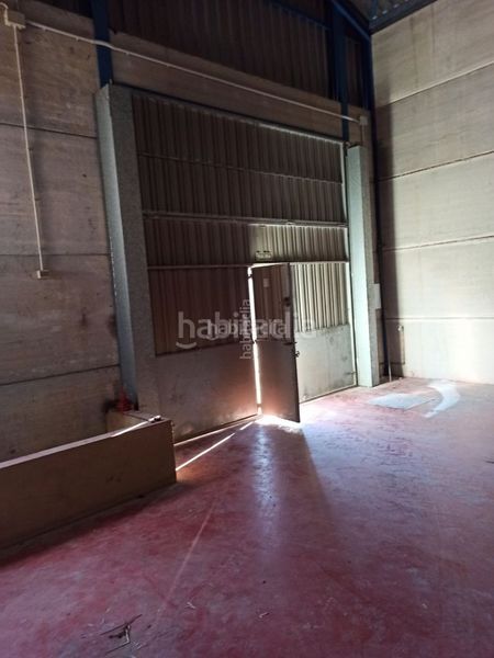 Foto e8c2d2c3-5bb5-4b5a-896c-510b156c1153. Miete fabrikhalle in calle dracma 9 in Arahal