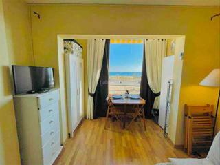 Lloguer Pis a Passeig marítim 7. Estudio en alquiler primera linea