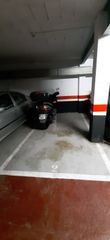 Rent Motorcycle parking in Carrer murtra, 41. Parking alquiler moto