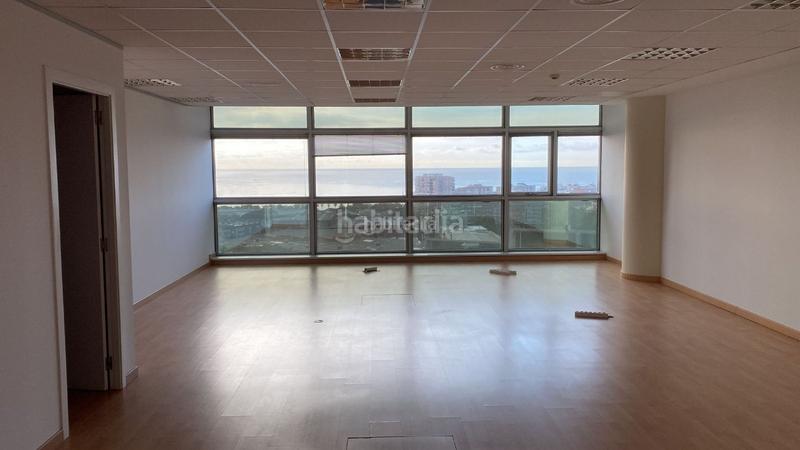 Foto bdaa8f20-b839-4cf3-8920-934c4505f2ca. Affitto ufficio in passatge de la plana 14 in Centre Badalona