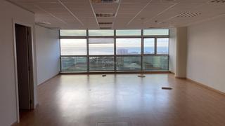Miete Büro in Passatge de la plana 14. Alquiler oficina polígono les guixeres badalona