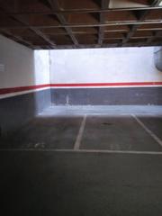Aparcament cotxe a Carrer de l'equador 49. Plaza parking zona las corts        zona las corts