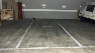 Miete Autoparkplatz in Carrer d'holanda 58. Alquiler plaza vehiculo grande