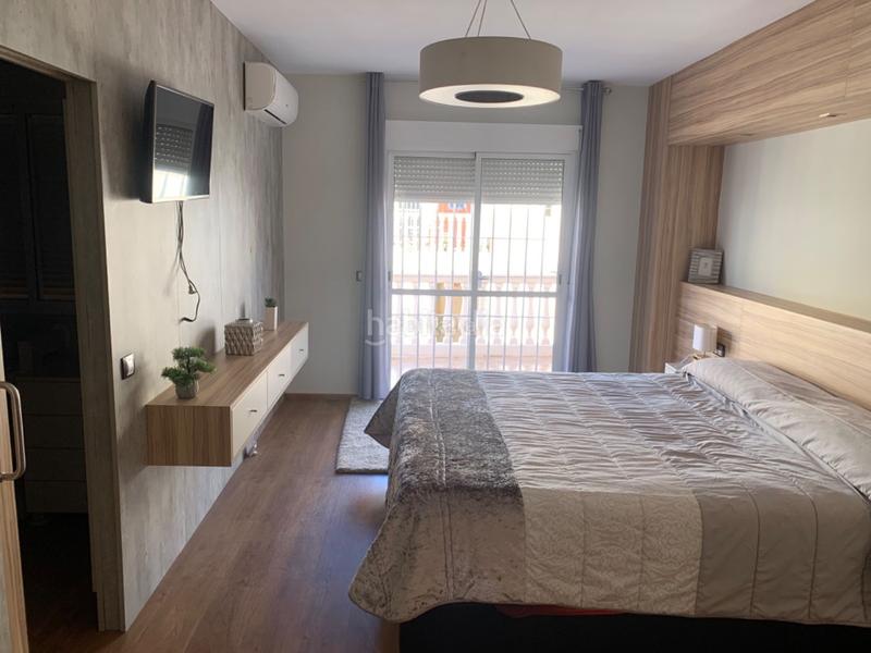 Foto 25ed273d-a780-46dd-941b-5a766621f638. Casa adosada en calle burdeos 14 triplex en venta en Níjar