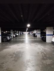 Location Parking voiture à Plaça de catalunya 2502. Gran plaza de aparcamiento vila olimpica