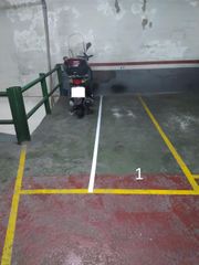 Rent Motorcycle parking in Carrer olesa, 39. Plaza de moto
