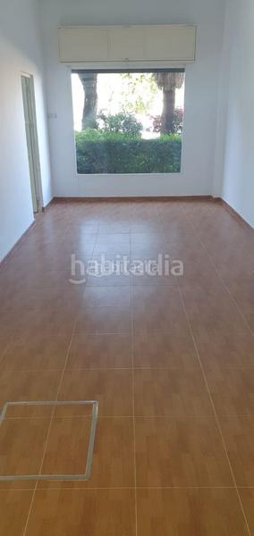 Foto b0e8a970-6b0d-4763-be91-1fe932d9fcff. Local comercial en barriada residencial aljarasol 1 recién reformado en Mairena del Aljarafe