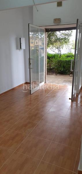 Foto c015689c-4090-4733-aaf1-eb583f078500. Local comercial en barriada residencial aljarasol 1 recién reformado en Mairena del Aljarafe