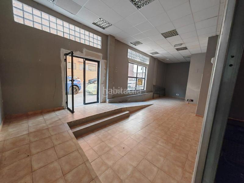 Foto 2fc4ebd8-7565-4a5e-8dc6-2954476f788b. Local comercial en calle la luna 4d amplio local en Guadalajara