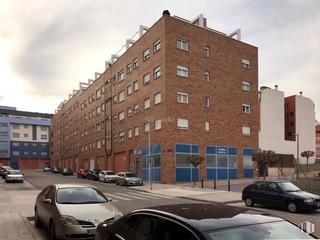 Business premise in Calle la luna 4d. Amplio local en guadalajara