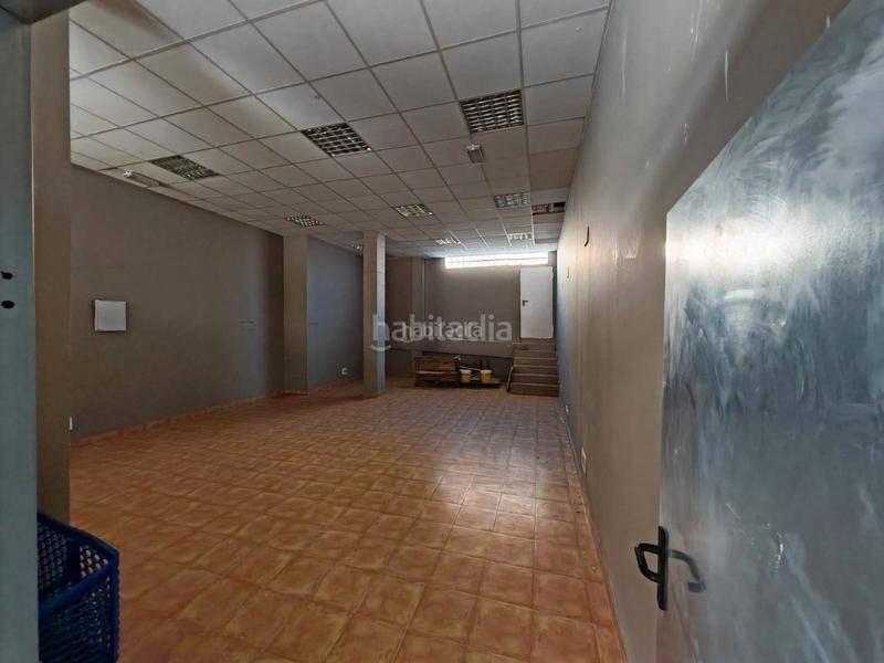 Foto 7efb98bc-6a74-4844-b8aa-f64e5a8c21c9. Local comercial en calle la luna 4d amplio local en Guadalajara