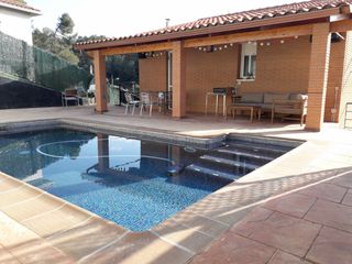 Casa en C/ adolfo pérez esquivel, 55. Casa seminueva