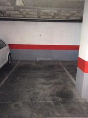 Location Parking voiture à Calle gonzalo mengual 7. Plaza de parking amplia