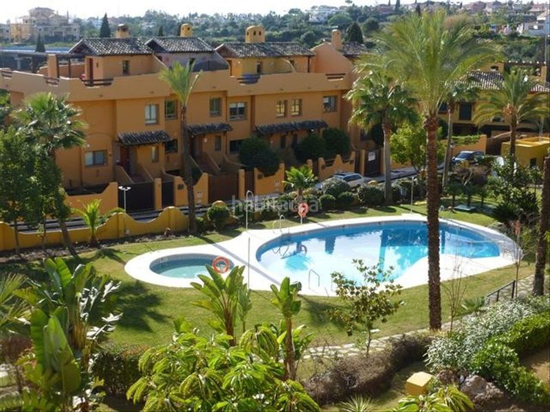 Foto 0958b0bb-bf5d-4da3-935e-740274ec2178. Alquiler casa adosada en urbanizacion la meridiana 28 fantástica casa adosada en nagueles alto en Marbella