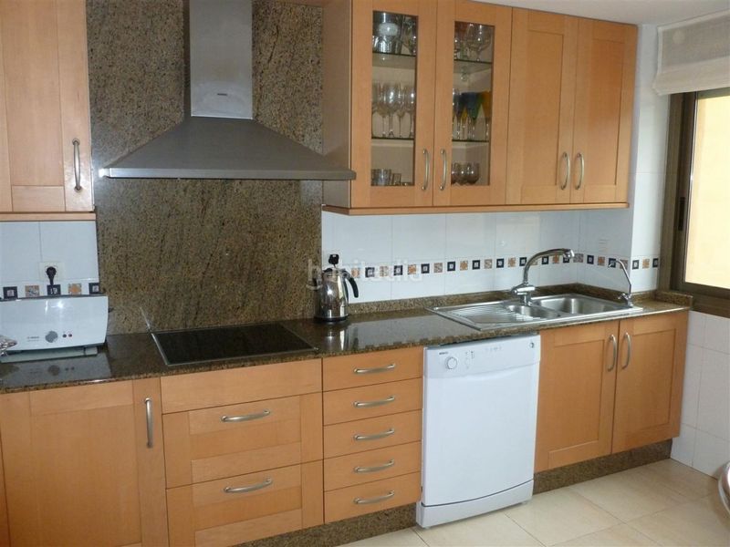 Foto 1ca85157-6586-4bf0-9298-bbaa83536f58. Alquiler casa adosada en urbanizacion la meridiana 28 fantástica casa adosada en nagueles alto en Marbella