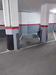 Aparcament cotxe a Carrer d'arquímedes 10. Parking mas trastero