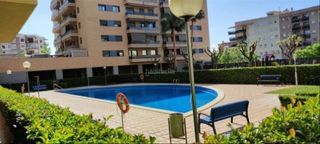 Flat in Rambla de ponent 8. Piso en zona comunitaria