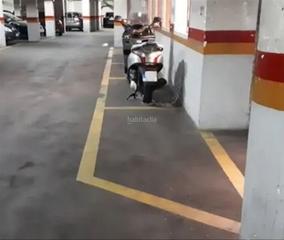 Aparcament de moto a Carrer de cartellà 83. Oportunitat!