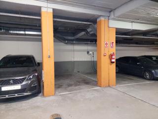 Location Parking voiture à Carrer del bosc 111. Plaza parking bosc 121
