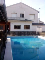 Casa en Avda montserrat,. Magnífica torre en lliça de vall