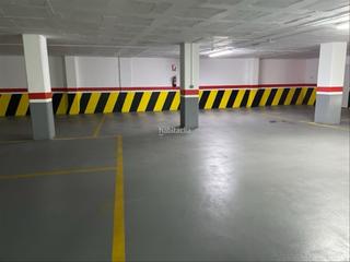 Lloguer Aparcament cotxe a Carrer de pere de cabrera 18. Capont / carrer de pere de cabrera  30-38