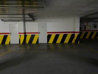Miete Autoparkplatz in Carrer de pere de cabrera 18. Capont / carrer de pere de cabrera  30-38