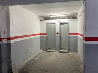Rent Car parking in Avinguda de santa coloma 10. Alquiler coche mediano