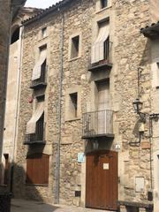 Casa en Carrer de la placeta 4. Venta de edificio singular en el centro de alpens