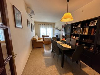 Piso en Carrer llull,. Piso en poblenou, 90m, 4hab, 2 lavabos y balcón.