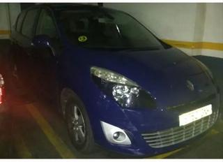 Miete Autoparkplatz in Carrer de rosell 6. Alquiler plaza de parking zona sta eulalia