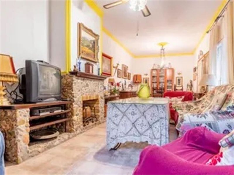 Foto af861bc1-4874-4afa-911e-3cc28b084ca0. Casa a calle clavel 1 a Tocina