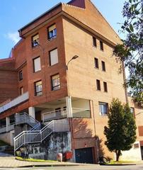 Aparcament cotxe a Jose luis iñarra 18. Venta garaje