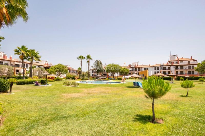 Foto 3bcd6b52-f9da-4b64-bcbc-bf025f849f23. Location appartement dans avenida juan pablo ii 6 dans Ayamonte