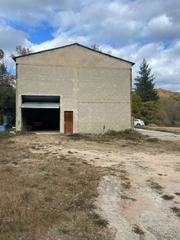 Rent Industrial building in Carrer prat de l'orella 25. Lloguer nau - viladrau