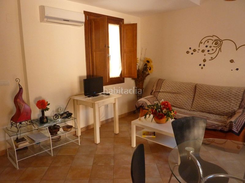 Foto bff7ba7b-6e9c-4ccd-8f00-ba8399f7a2e4. Apartamento en calle real de cartuja 8 San Ildefonso / calle real de cartuja en Granada