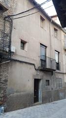 Casa a Carrer del raval 53. Casa para reformar, tiene dos caras.