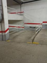 Parking coche en Calle atlanta s/n. Amplia plaza de garaje