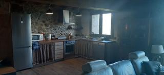Rent House in Carrer de la guardiola 26. Casa en mollo