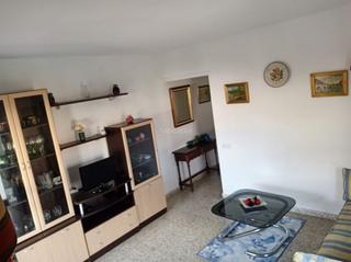 Aparcament cotxe a Avenida gamonal 6. Venta de apartamento