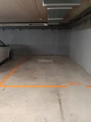 Lloguer Aparcament cotxe a Carrer de cellers 164. Lloguer de plaça de garatge de moto y coche
