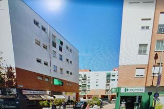 Piso en Avenida de juan carlos i 47. Venta de piso en una zona espectacular