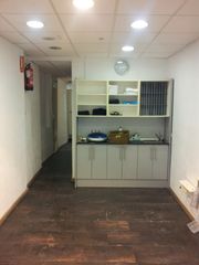 Local Comercial en Carrer santa maria, 32. Reformado
