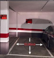 Parking coche en Calle el tambor de hojalata 29. Plaza grande de parking (coche+ moto)