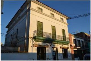 Maison à Carrer doctor puig 5. Equipament hoteler en venda