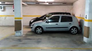 Alquiler Parking coche en Carrer tarrega, 25. Parking en venta