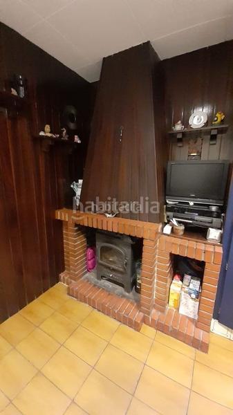 Foto a0db37e8-b155-47a2-b83f-1121f0cb3a45. Casa adosada en carretera d'olot 30 / carretera d en Vilafant