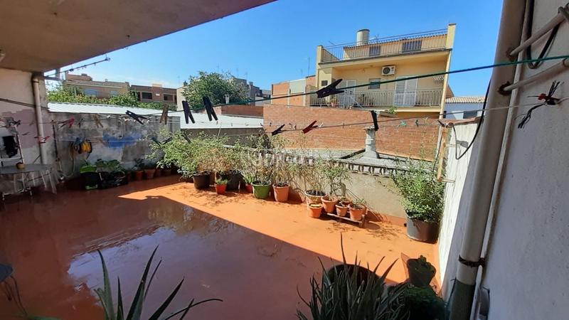 Foto ae2151ca-68c8-43e8-ab59-cc40aeb164d7. Casa adosada en carretera d'olot 30 / carretera d en Vilafant