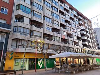 Appartement à Calle la estación 36. Amplio y luminoso piso en el centro de miranda.