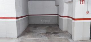 Location Parking voiture à Carrer del rosselló 47. Plaza parking sin veh. a los lados