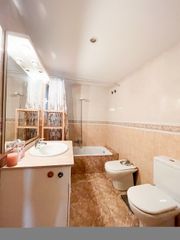 Alquiler Piso en Carrer ponent, 35. Piso + parking en el centro de granollers